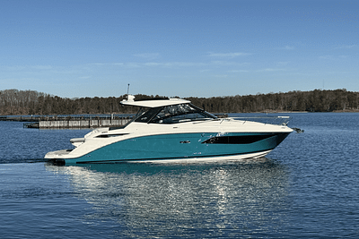 BOATZON | Sea Ray 320 SUNDANCER 2021