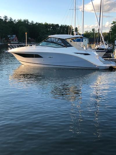 BOATZON | Sea Ray 320 Sundancer 2021