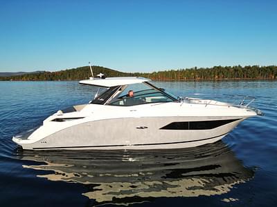 BOATZON | Sea Ray 320 Sundancer 2021