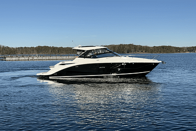 BOATZON | Sea Ray 320 SUNDANCER 2023