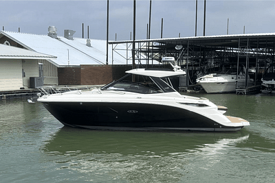 BOATZON | Sea Ray 320 SUNDANCER 2023