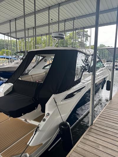 BOATZON | Sea Ray 320 Sundancer 2024