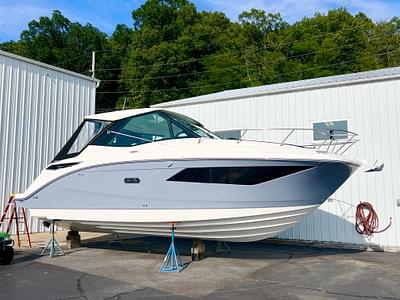 BOATZON | Sea Ray 320 Sundancer 2025