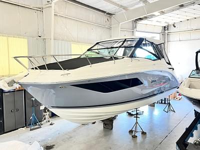 BOATZON | Sea Ray 320 Sundancer 2025