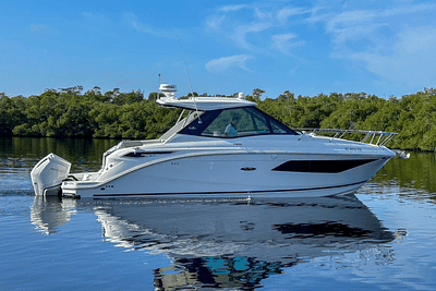 BOATZON | Sea Ray 320 SUNDANCER OUTBOARD 2023