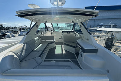 BOATZON | Sea Ray 320 SUNDANCER OUTBOARD 2023 BOATZON | Sea Ray 320 SUNDANCER OUTBOARD 2023