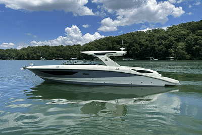 BOATZON | Sea Ray 350SLX 2026