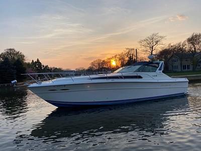 BOATZON | Sea Ray 390 Express Cruiser 1987