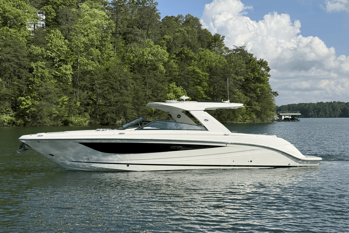 2025 Sea Ray 400 SLX - Sold Boat