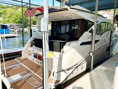 BOATZON | Sea Ray 400 Sundancer 2017