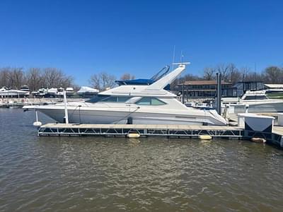 BOATZON | Sea Ray 440 Express Bridge 1995 BOATZON | Sea Ray 440 Express Bridge 1995
