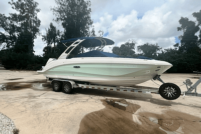 BOATZON | Sea Ray SDX 250 Outboard 2022