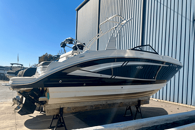 BOATZON | Sea Ray SDX 270 2017