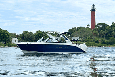 BOATZON | Sea Ray SDX 270 Outboard 2025