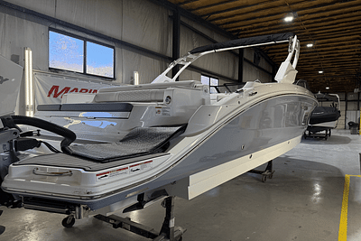 BOATZON | Sea Ray SDX 290 Outboard 2025