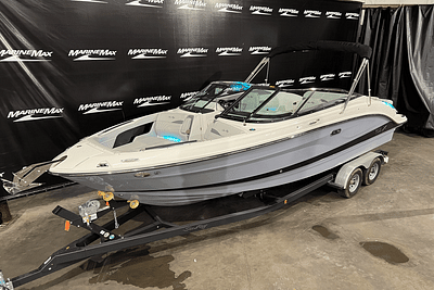 BOATZON | Sea Ray SLX 260 2024