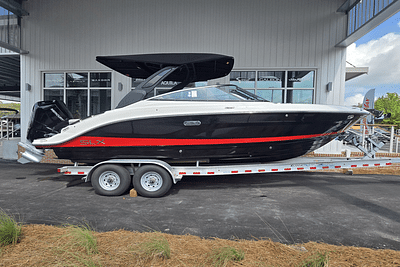 BOATZON | Sea Ray SLX 260 Outboard 2025