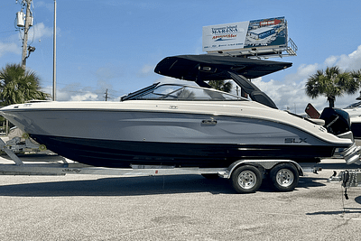 BOATZON | Sea Ray SLX 260 Outboard 2025
