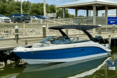 BOATZON | Sea Ray SLX 260 Outboard 2025