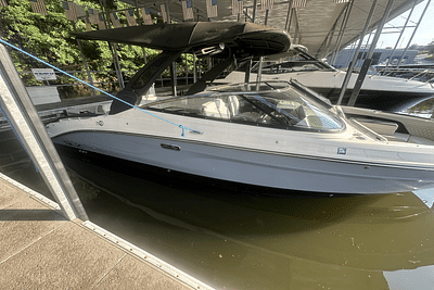 BOATZON | Sea Ray SLX 280 2025