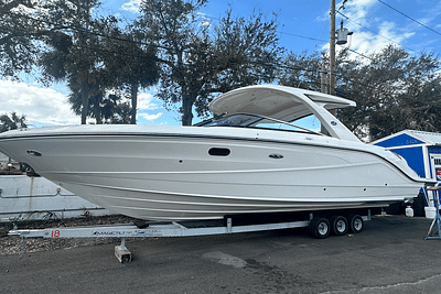 BOATZON | Sea Ray SLX 310 Outboard 2025