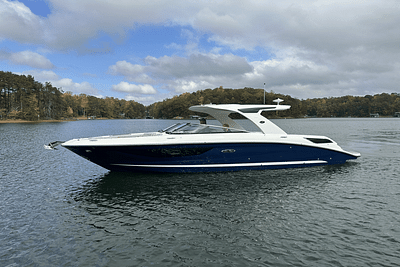 BOATZON | Sea Ray SLX 350 2024