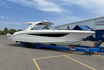 BOATZON | Sea Ray SLX 400 2025