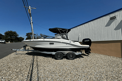 BOATZON | Sea Ray SPX 190 Outboard 2025