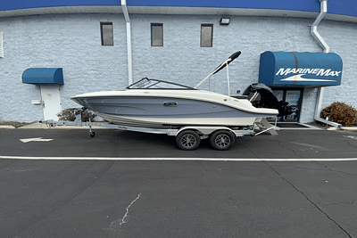 BOATZON | Sea Ray SPX 190 Outboard 2025