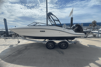 BOATZON | Sea Ray SPX 190 Outboard 2025