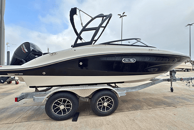 BOATZON | Sea Ray SPX 190 Outboard 2025