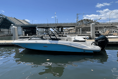 BOATZON | Sea Ray SPX 210 Outboard 2023