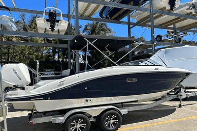 BOATZON | Sea Ray SPX 210 Outboard 2024