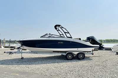 BOATZON | Sea Ray SPX 210 Outboard 2025