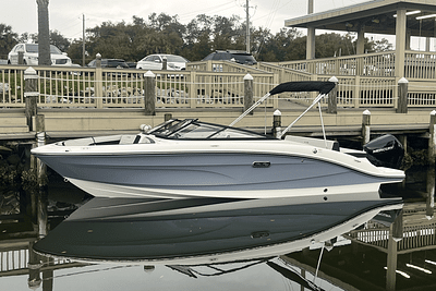 BOATZON | Sea Ray SPX 210 Outboard 2025