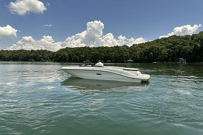 BOATZON | Sea Ray SPX 230 2025