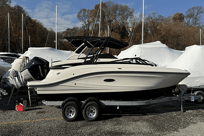 BOATZON | Sea Ray SPX 230 Outboard 2025