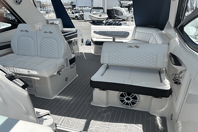 BOATZON | Sea Ray Sundancer 320 OB 2022