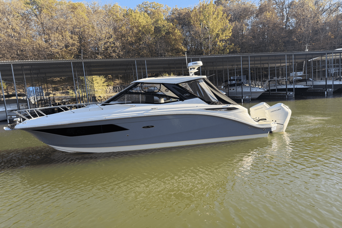 2024 Sea Ray Sundancer 320 Outboard - Sold Boat