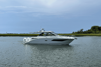 BOATZON | Sea Ray Sundancer 320 Outboard 2025