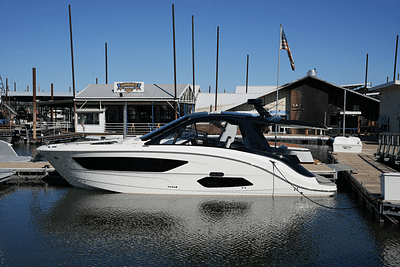 BOATZON | Sea Ray Sundancer 370 2025