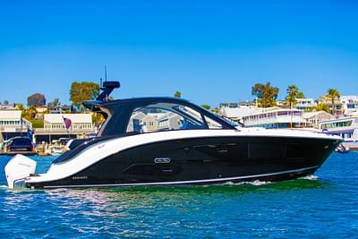 BOATZON | Sea Ray Sundancer 370 OB 2022