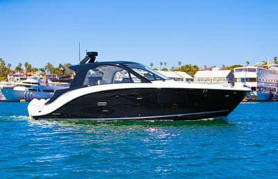 BOATZON | 2022 Sea Ray Sundancer 370 OB BOATZON | 2022 Sea Ray Sundancer 370 OB