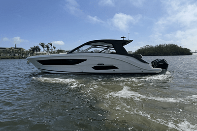 BOATZON | Sea Ray Sundancer 370 Outboard 2023