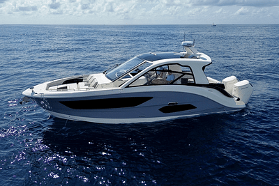 BOATZON | Sea Ray Sundancer 370 Outboard 2025