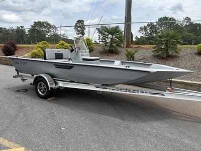 BOATZON | SeaArk Shadow 18 Center Console 2025 BOATZON | SeaArk Shadow 18 Center Console 2025