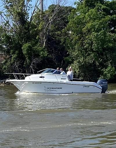 BOATZON | Seaswirl Striper 2101 Center Console OB 2004 BOATZON | Seaswirl Striper 2101 Center Console OB 2004