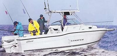 BOATZON | Seaswirl Striper 2600 Walkaround OB 2000 BOATZON | Seaswirl Striper 2600 Walkaround OB 2000