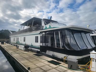 BOATZON | Sharpe House Boat 2000 BOATZON | Sharpe House Boat 2000