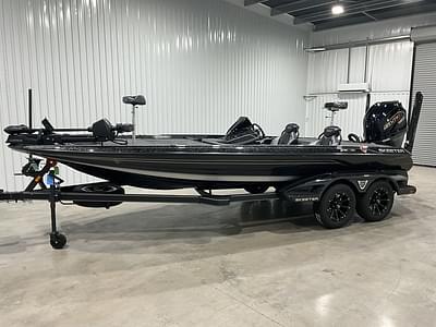 BOATZON | Skeeter FXR21 PRO 2025